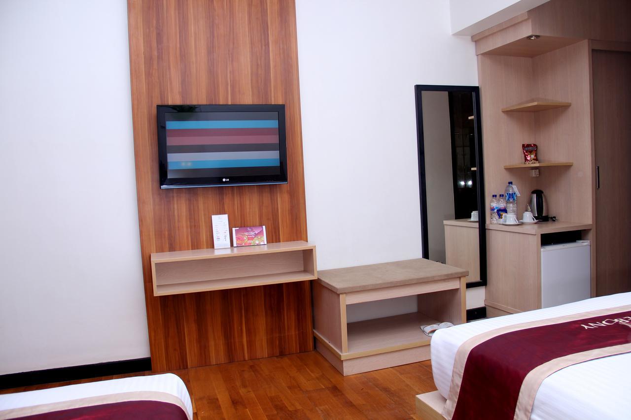 Hotel Ebony Batulicin Bagian luar foto